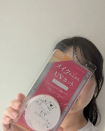 🤍毎日、とっても暑くて、娘と息子を園に迎えに行くときには、特に、Tゾーンのメイクがヨレヨレ、テカテカ🫠そこで、@kokuryudo_cosme「プライバシー　UVパウダー50」を使い始めまし…のInstagram画像