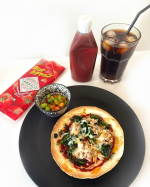 🌶️タバスコ®ブランドグルメパートナーシリーズホットケチャップ“甘さ控えめな辛口のケチャップ”程よい辛味がお味のアクセントになって美味しいです写真はフラワートルティーヤを使った簡…のInstagram画像