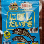 （株）マルトモ様、ありがとうございます😭購入しても食べないことも多いので試せる機会をいただけて助かります🌸初めて与えた日からハマっており、毎日おやつタイムを楽しみにしているようです😂愛猫の…のInstagram画像