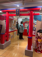 .*･♡°+°･♡*..*･♡°+°･　⁡毛穴撫子 町内夏祭り2025 にお邪魔してきました会場には撫子シリーズが勢揃いロフトの一角でやっていますよ⁡会場内では福引き抽選会や、毛穴す…のInstagram画像