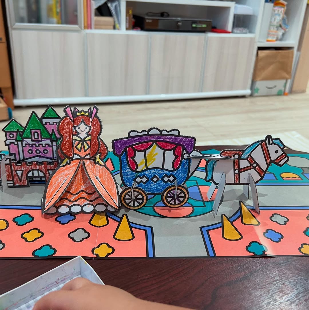 口コミ投稿：＊ママと一緒に工作..子供が折り紙や積み木、お絵かき、マグフォーマーとか作ること…