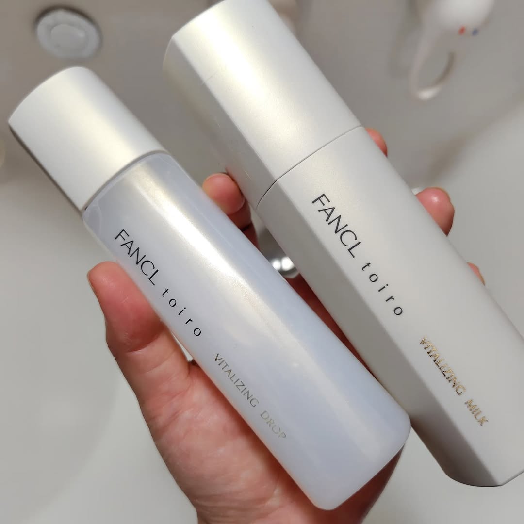 口コミ投稿：toiro バイタライジング 化粧液＋乳液セット2回目の投稿レポートです✨朝晩しっかり使…