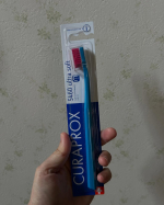 持ちやすくて使いやすい歯ブラシ鉛筆の持ち方なので力を入れなくても歯を磨きやすいですデザインはシンプル、でも色がカラフルで気分が上がります生活の中でこういうの大事ですよね楽しく歯磨きするぞー…のInstagram画像