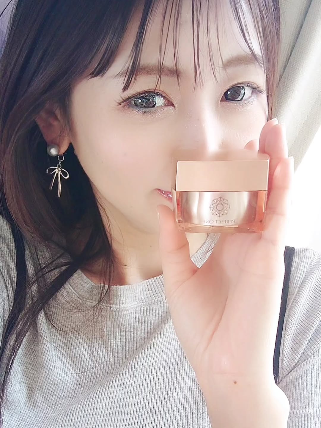 口コミ投稿：パーフェクワンさんのおかげ🥰年は取るけれど、毎日のスキンケアだけで肌維持出来てる…