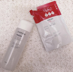 ちふれ保湿化粧水 とてもしっとりタイプ昔から無駄を省いた化粧品でおなじみのちふれさん。実は「詰め替え用」の化粧品を、日本で最初に始めたのも、ちふれさんだそうです♪⁡この保湿化粧水のパッケー…のInstagram画像