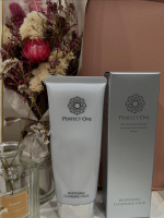 #pr #パーフェクトワン毛穴対策にクレイを使ってみたくて、パーフェクトワンの新しいホワイトニングクレンジングパックに挑戦！ねっとり濃いクリーム状のクレンジングパックですが、伸びが凄く良い✨そ…のInstagram画像