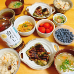 今日の晩ごはん。#炊き込みご飯 #ピーマンの肉詰め #豚汁 など。今日の炊き込みご飯は寺岡有機醸造さんの大田記念病院が考えた白だし使わせて頂きました。＼管理栄養士監修／国産だし5種✕有…のInstagram画像