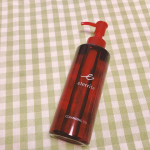 ◆エタリテ クレンジングオイルM◆シャルレのクレンジングオイルを使っています。＠charle_official_jpさらっとしたテクスチャーのオイルで、濡れた手でも使うことができるのでお風呂…のInstagram画像