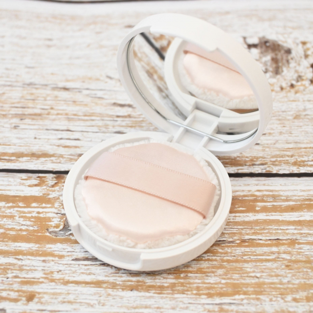 口コミ：ポイントマジックPRO　プレストパウダーC　00(ライトオークル)の画像（3枚目）