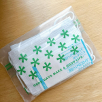 夏休み🌻水遊びの強い味方💪🏻キズクイック🩹✨従姉妹とプール🏊&zwj;♀️🏊小学校のお祭り🏮花火🎆に帰省🚄に海のコテージ🪼に夏休み最後はキッズキャンプ👦🏻👧🏻🏕️夏休み🍉大満喫で少し前に発熱🤒&hellip;のInstagram画像