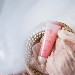 .BIBIDAY TEATIME フラッペジェル〈アイス白桃ティーの香り〉をモニターしました🍑まず香りが最高！甘くみずみずしい白桃にふんわり紅茶の香りが重なってまるでフルーツティーを片&hellip;のInstagram画像