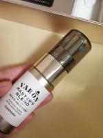 肌になじんでしっとりするのにベタつかないので夫が愛用しています！サントリーウエルネスのVARONマスターズブレンド♡ 香りがキツすぎることなく、ほのかに良い香りがします🥰 毎朝、鏡を見るのが楽しくなっ…のInstagram画像