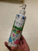 ロゼット様の夢みるシリーズをお試し🌼柑橘系の香りでみるみるメイクが落ちていくからがっつり塗った日焼け止めもアイメイクもスルスルさよなら〜✌️でも肌が突っ張らないのが嬉しい🥺乾燥肌で荒れや…のInstagram画像