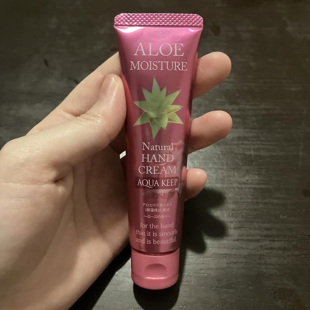 口コミ投稿：アロエエキスを配合した「アロエモイスチャー・ローズ ハンドクリーム」軽やかな使い…