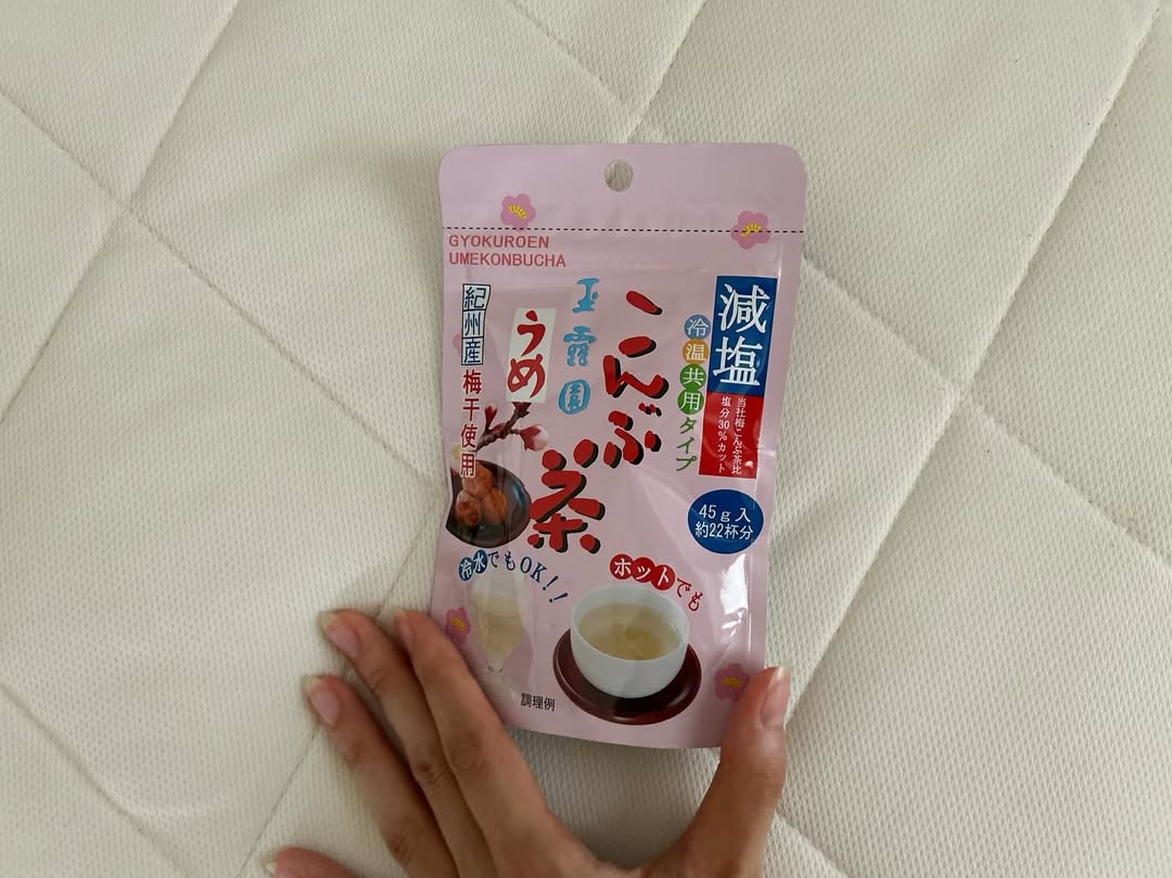 口コミ投稿：. 🌼減塩梅こんぶ茶🌼  . 粉末タイプで水にも溶けやすく料理にも使いやすい『減塩梅こ…