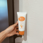 .メイクノリＵＰ角質つるつるピーリングのロゼットゴマージュ ブライトピールを使用してみました！翌朝の化粧ノリがよくなり角質が落とされてるのを実感🌱お肌ツルツルだと嬉しいです😊_…のInstagram画像