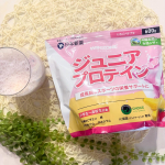 ジュニアプロテインいちごバナナ味🍌🍓我が家の小学生キッズたちはまぁ人よりよく食べるからありがたいことに成長で不安はないとおもってたけどこないだ体調崩した時血液検査したら貧血…のInstagram画像