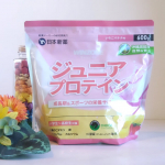 「WINZONE ジュニアプロテイン」は、成長期の子どもにおすすめしたい高品質プロテイン。たんぱく質をはじめとした成長期の子どもに必要な栄養素を一杯に濃縮していて、朝食に追加するだけで理想的な栄養バ…のInstagram画像