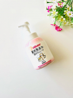 MAX【肌荒れふせぐ　薬用無添加泡ボディソープ】家族の素肌をやさしく洗えるように考えられた、薬用の無添加泡ボディソープを使ってみました。ワンプッシュでたっぷりの泡が出てきて、ふんわりとし…のInstagram画像