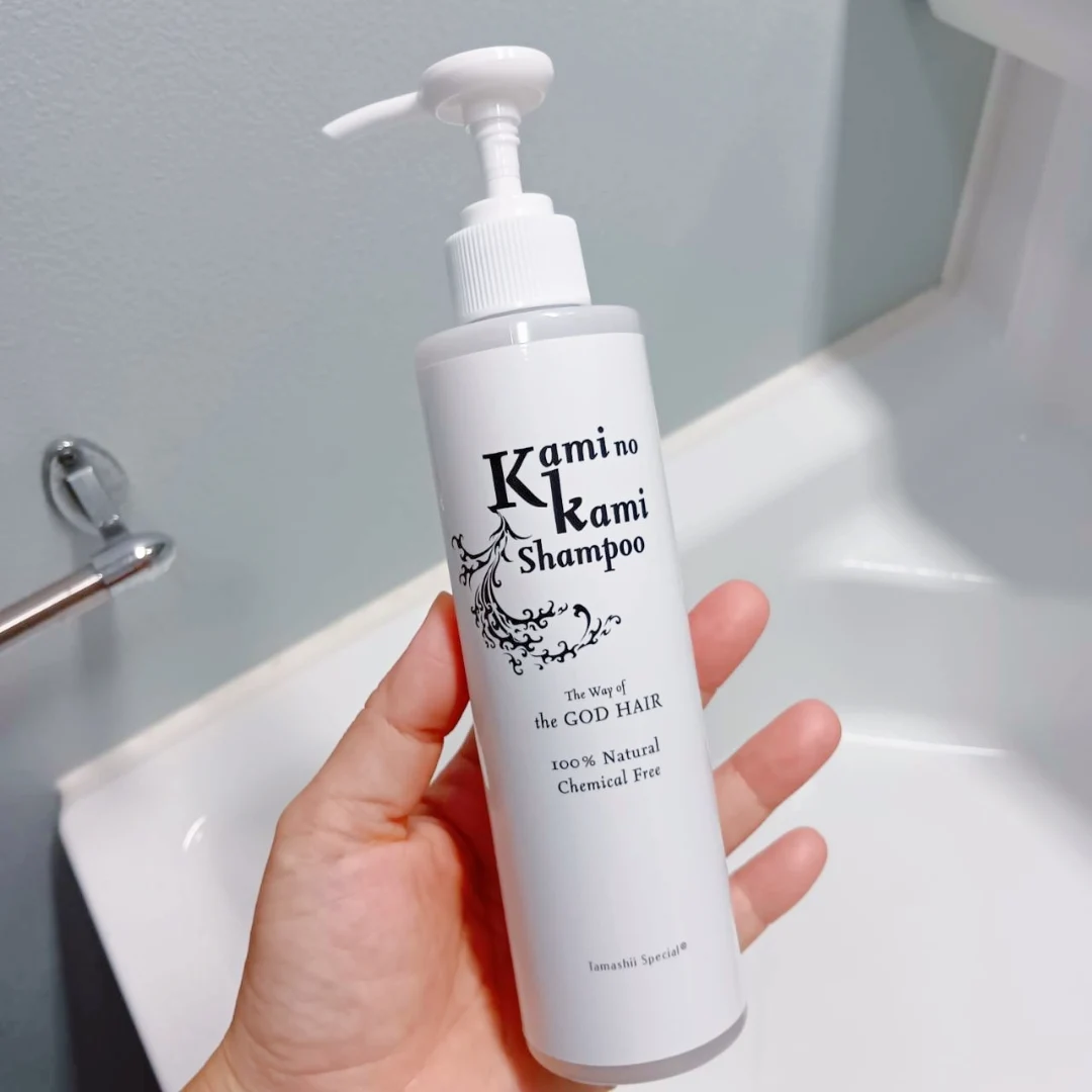 口コミ投稿：天然成分100％界面活性剤不使用のカミノカミシャンプーを使ってみたよ😊🫧発酵エキスの…
