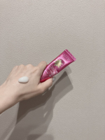 🥀最近使っているハンドクリームハンドクリーム大好きで色々使ってる🤍ベタつきたくない仕事中香り重視の時🫶🏼保湿しっかりしたい時用などなど🤍用途に分けて色々使っているの！アロエモイス…のInstagram画像