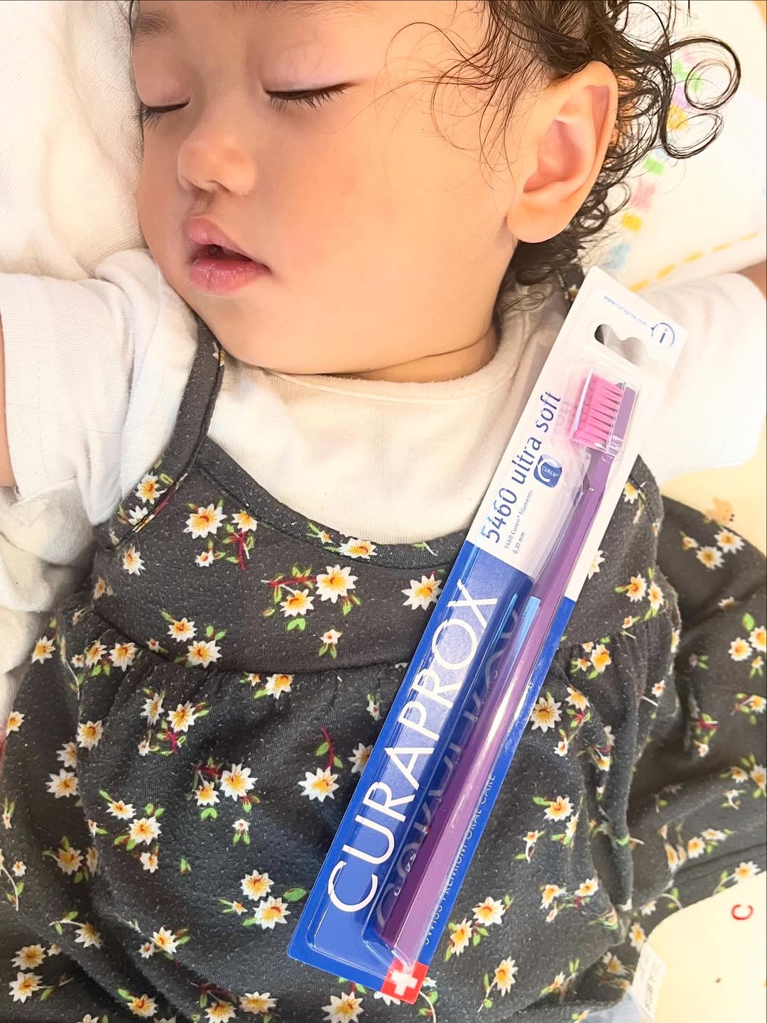 口コミ投稿：可愛い寝顔シリーズ♡..ではなくて.おしゃれな色合いの歯ブラシのクラプロックス🪥🩷柔…