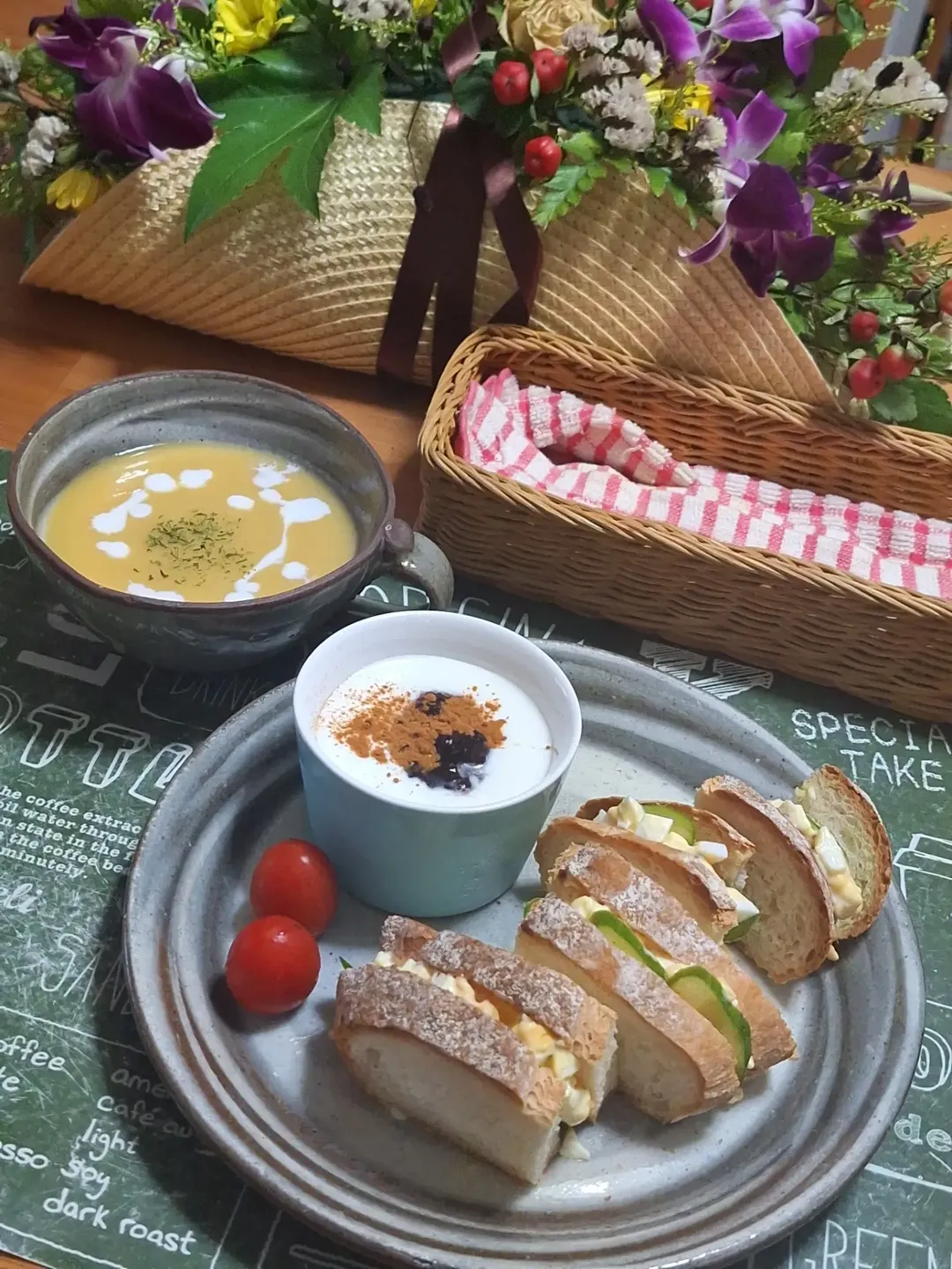 口コミ投稿：.超久しぶりに焼いたパンとスープの朝ごパンパンを焼くのは今年に入って2回目😅今年は…