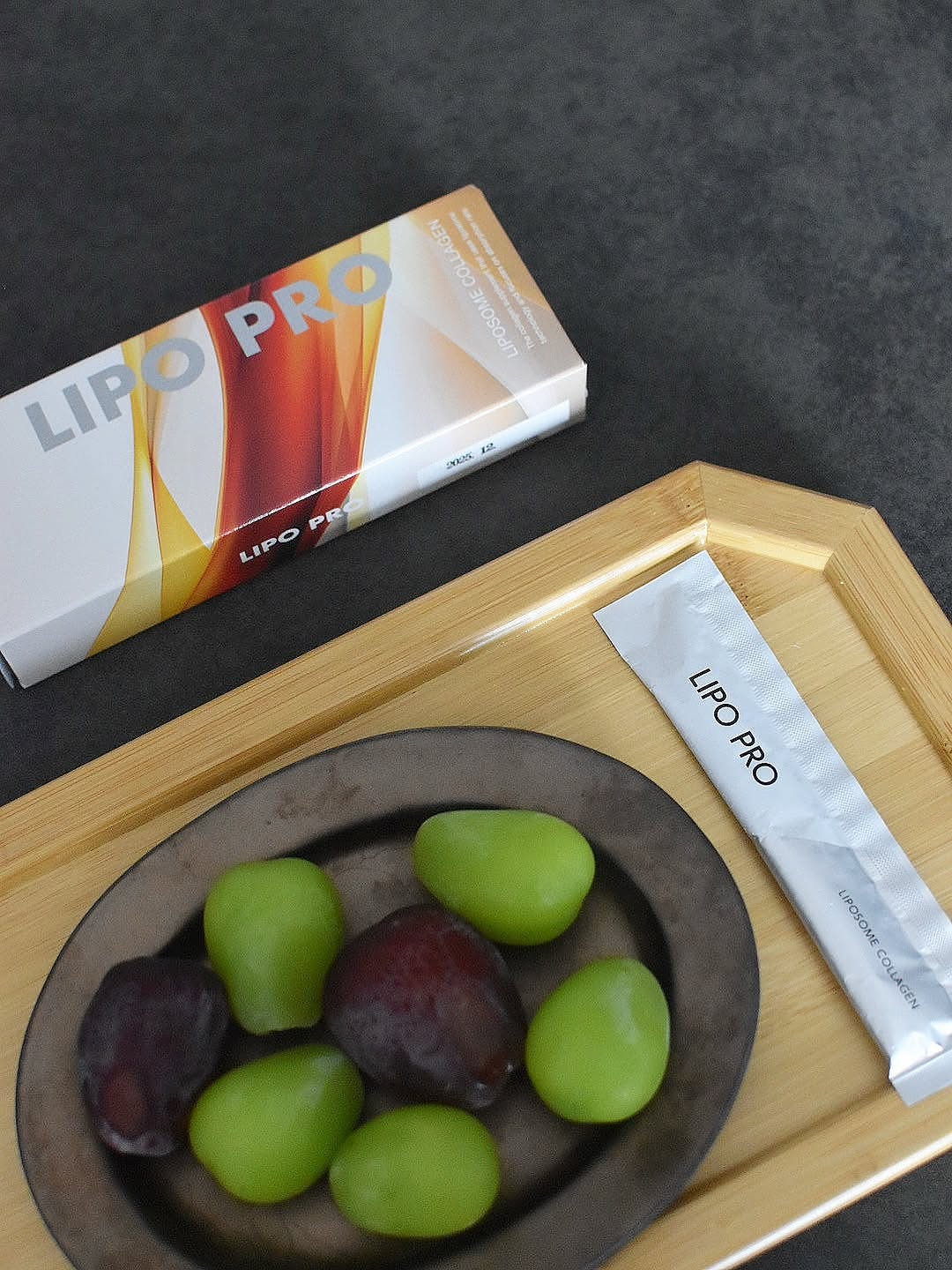 口コミ投稿：⁡⁡“コラーゲンは塗るより飲む”をじわじわ実家🫶🏻⁡朝の果物と『リポプロ』 @lipopro_of…