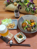 .本当は鶏肉で作りたかったのですが、豚塊肉でもなく、有り合わせの豚小間切肉で😅【秋野菜と豚肉のぽん酢あんかけ】1人分◆材料◆豚小間切肉 100g茄子 １/2本かぼちゃ おくら 5～6本…のInstagram画像