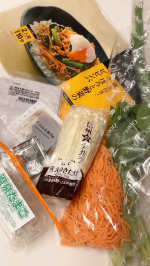 フライパンや電子レンジで簡単に作れるセブンイレブンのミールキットをお試し♪セブンイレブンのミールキットは、和食・洋食・中華など…幅広いジャンルから選べるんだよ。しかも、大体10分位で作れるも…のInstagram画像