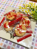 @mochidangomura 様の「特えび🦐　袋入り　20枚」をいただきました🥰揚げているのに、とっても軽い食感でしつこくないサクッと噛んだ瞬間に、えびの風味がふわっと広がって、つい手が止…のInstagram画像