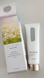 #PR #アロインスまるで香水をまとったような華やかさ…✨ 「パルコレ ハンドクリーム WB」を使ってみました。手肌にすっとなじんで、ベタつかずさらさら。なのに、しっとり感はしっかり。そして…のInstagram画像