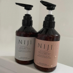 .【NIJI RHYTHMIC シャンプー＆トリートメント🌈】使い続けて1週間が経ちました🌟初めて使った時と変わらずずっとサラツヤ✨朝起きた瞬間から潤いが続いてて、手ぐしもサラッと通る！🫶寝…のInstagram画像