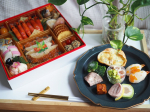 一足先に2026蔵王福膳で一番人気の新春おせちを体験させて頂きました🦐冷凍便で届くので届いてから冷蔵庫で解凍するだけで豪華なおせち料理が味わえますよ。ぎっしり詰まった55品が圧倒的で、一般的な…のInstagram画像