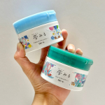 あなたはどっち！？クレンジングバーム使い比べ✨️💚夢みる スムースモイスチャー毛穴の黒ずみ※1とろけ落ち！！とろけるようなやわらかめのテクスチャーでしっとりとした洗い上がりに👏お肌のつっぱ…のInstagram画像
