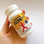 最近、階段の上り下りや長時間の歩行で「少し重いな」と感じることが増えてきました。「ロコモア」。1日6粒を目安に、食後にコツコツ続けてみます✨#PR #サントリーウエルネス株式会社 #ロコモア …のInstagram画像