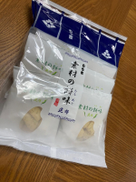 #PR #もち吉 #おやつはもち吉 #mochikichi #monipla #mochikichi_fan素材の餅味 昆布を食べました！柔らかい食感で昆布の優しい味で美味しかったですのInstagram画像