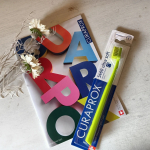 【家族皆でクラプロックス】息子から使い始めて、磨き心地、磨いたあとの歯のツルツル感、カラーの豊富さのトリコに。息子、私が使って暫くして、主人も。「クラプロックス CS5460」ブラシの毛の本…のInstagram画像