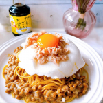 🌟寺岡家のたまごにかけるお醤油20周年記念🌟寺岡家のたまごにかけるお醤油とオリジナル茶碗セット🍚🥚今日は「納豆ツナメレンゲパスタ」を作ってみました🍝✨ふわふわメレンゲ状の卵と納豆、ツナが絡…のInstagram画像