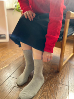 【足口ゆったりソックス】足口が2重のリブ編みで、ゆったりしていてのびのび✨やさしいフィット感で、窮屈感なく履けるところが気に入っています🧦💓在宅勤務のときや、休日に自宅でのんびりしたい日に…のInstagram画像
