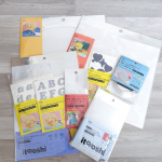 推し活応援！「ito/oshi（イトオシ）」"現場に持っていくと便利"な9アイテムセットをお試ししました～！・片面不透明うちわケース・両面透明うちわカバー・ポスターファイル・チケット＆ア…のInstagram画像