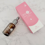 潤姫桃子のS1美容液🍑ナイアシンアミド、CICA、モモ葉エキス配合！サラッとしたテクスチャーで肌なじみがとっても良い🙆‍♀️◎少しとろみがあるけどベタつきは気にならないよ✨化粧水のあと…のInstagram画像