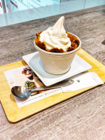 ナナズグリーンティーで、ミルクソフトワッフルを食べました☺️すごくすごくすごくおいしかったです☺️とってもとってもとっても嬉しくて幸せになりました☺️#PR #野菜をMOTTO #野菜をもっと #…のInstagram画像
