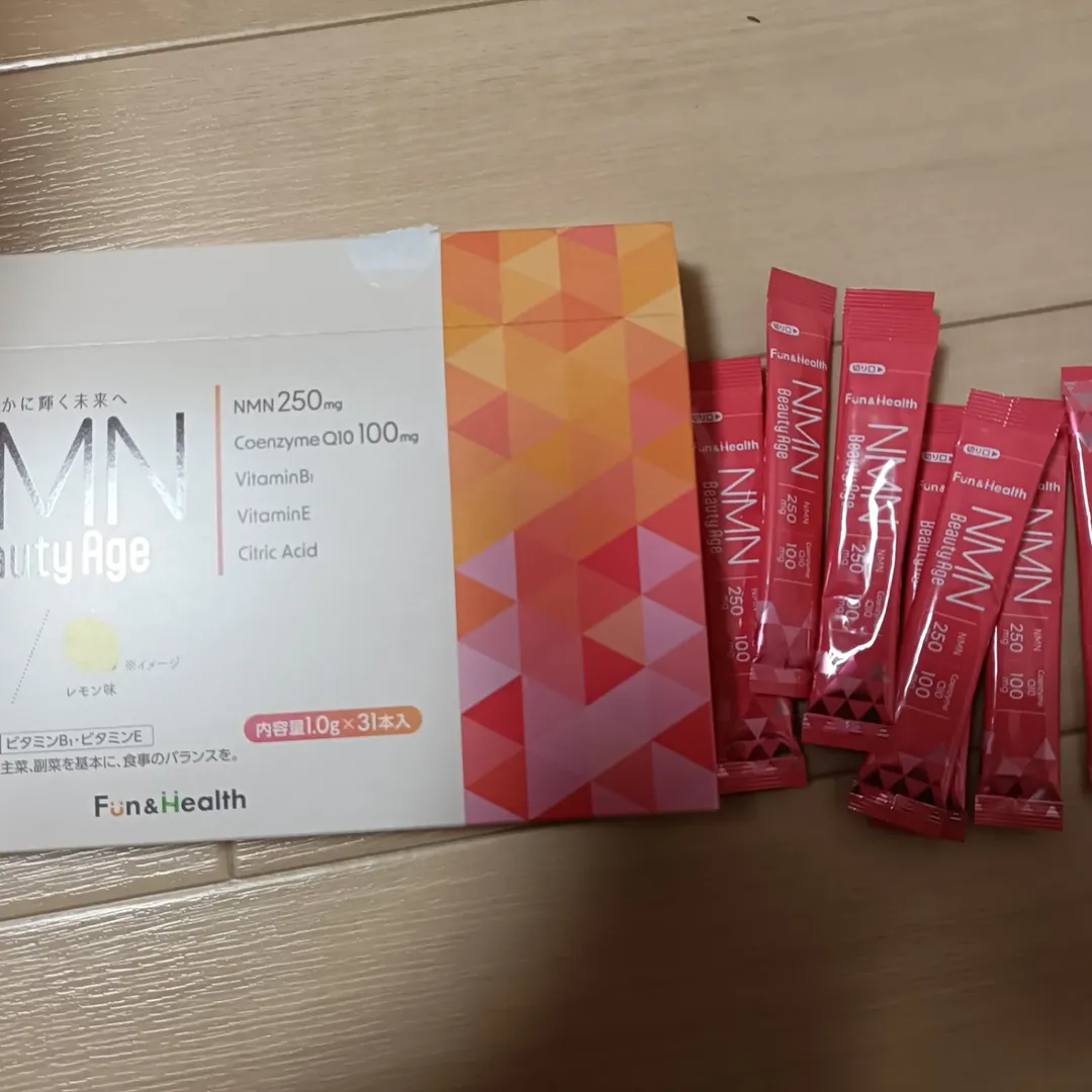 口コミ投稿:そのまま飲む、エイジングケアサプリ✨️レモン味で酸っぱいですが、変な後味とかない…