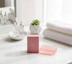 もう「またできちゃった…」ってため息をつくのは終わりにしたい！そんな私の強い味方が、この「アゼライン酸石けん」です！🥺✨最近、肌の赤みが気にならなくなってきたし、新しいニキビができる頻度も減ってき…のInstagram画像