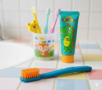 歯磨きって、子どもにとってはなかなか大変なもの… 💦 仕上げ磨きも一苦労ですよね😅クラプロックスの歯ブラシは、スイス生まれのプレミアム歯ブラシ🇨🇭で、とっても優しいのにしっかり磨けると大人気なんです…のInstagram画像