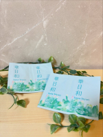 【華日和（hana-biyori）】やさしく潤う和のスキンケア🌿ローションはとろみのない軽いテクスチャで、肌にスーッと浸透。べたつかず、でもしっかり潤う感じがすごく心地いい✨ミルクは柑橘っぽい…のInstagram画像