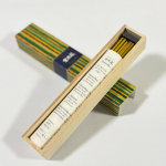 日本香堂様からご提供いただき、「かゆらぎ 金木犀 スティック40本入」をお試しさせていただきました！スライド式の素敵な箱を開いた瞬間、懐かしさと温かみのある金木犀の香りがふわっとします。そのまま置…のInstagram画像