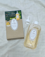 「テンスターHenaReborn ホットオイルトリートメント」を使ってみた！直塗りできる容器だからサラッとしたテクスチャーでも塗りやすい👍頭皮に揉み込むとじんわり温かくて気持ちいい☺️根元…のInstagram画像