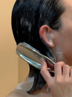 ..＼一度使うと戻れない🥺私は2本目を愛用中🌟／▪️エスハートエス  クロム..数年前から愛用しているエスハートエス様のクロム❣️数年前に美容室で購入して、今回でなんと2本目になりま…のInstagram画像